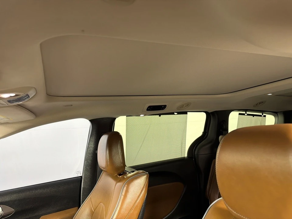 2017 Chrysler - Image 14 of 21
