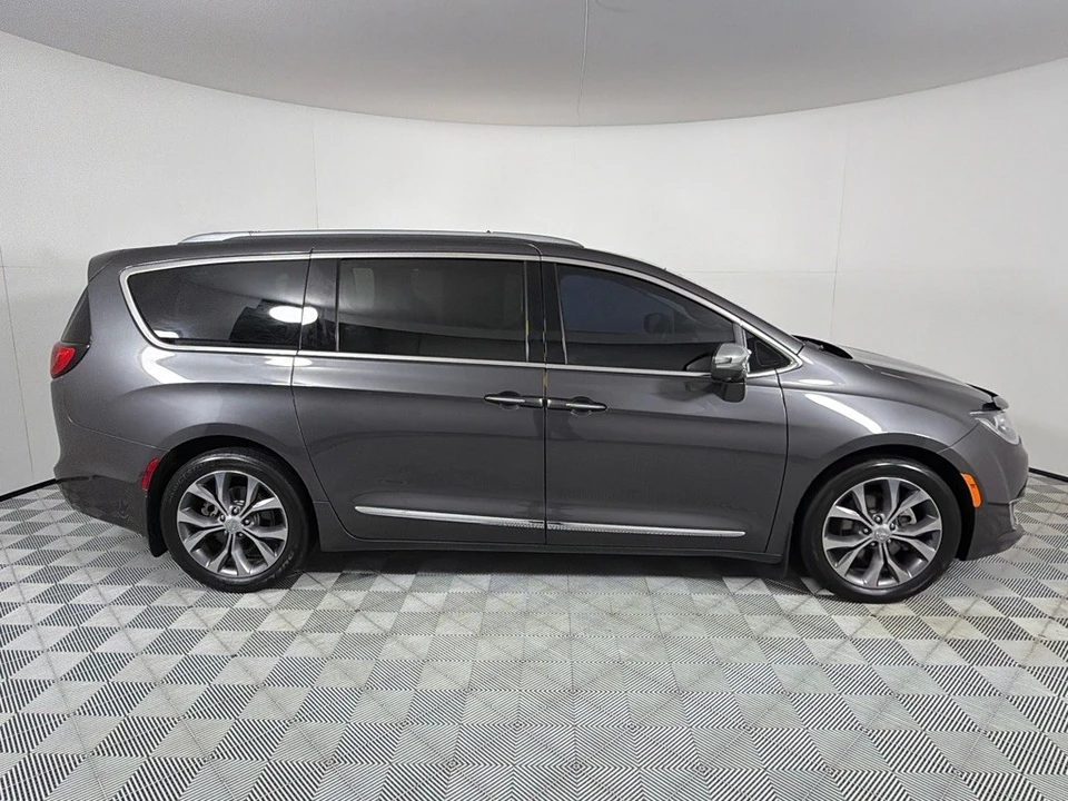 2017 Chrysler - Image 4 of 21