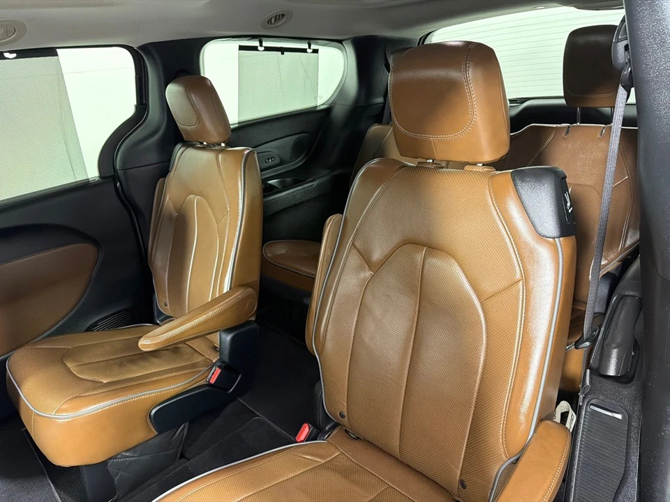 2017 Chrysler - Image 21 of 21