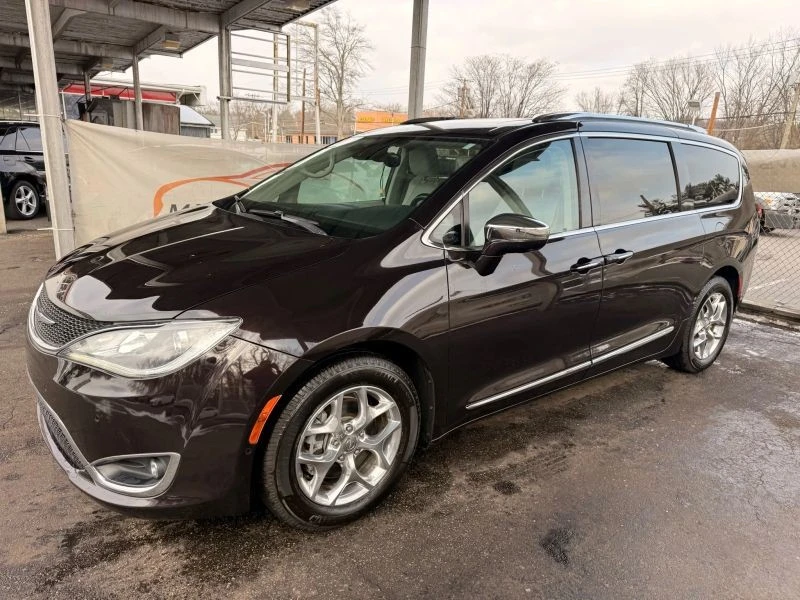 2017 Chrysler - Image 8 of 12