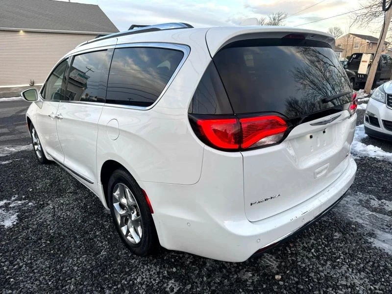 2017 Chrysler - Image 3 of 12