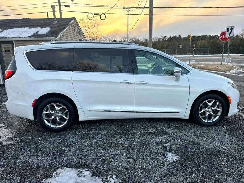 2017 Chrysler - Image 6 of 12