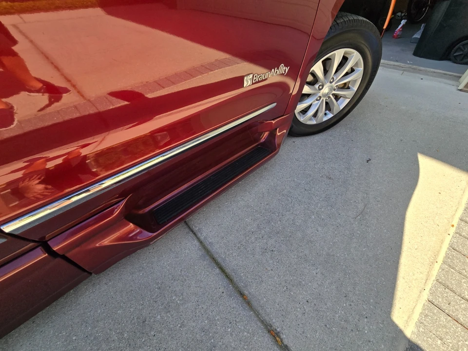 2017 Chrysler - Image 6 of 21