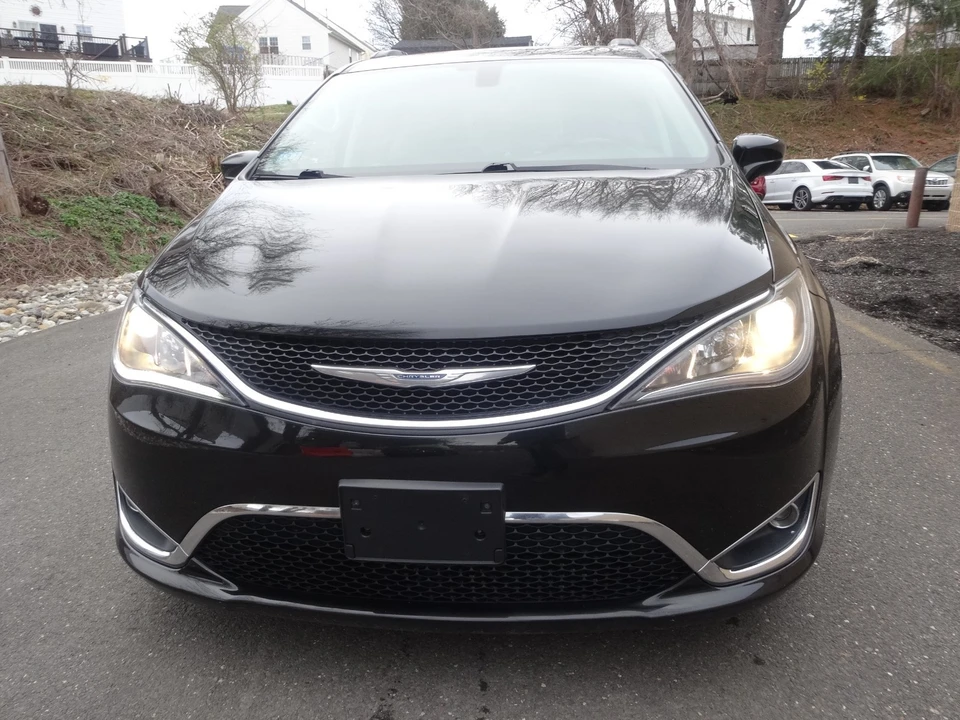 2017 Chrysler - Image 3 of 20