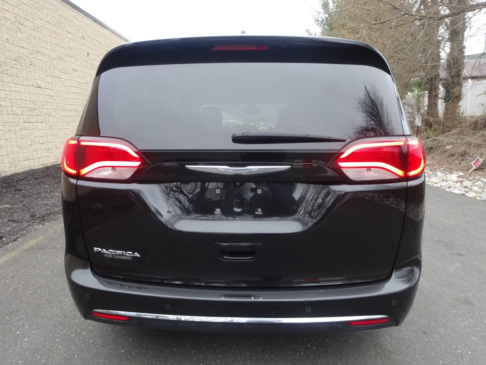 2017 Chrysler - Image 6 of 20