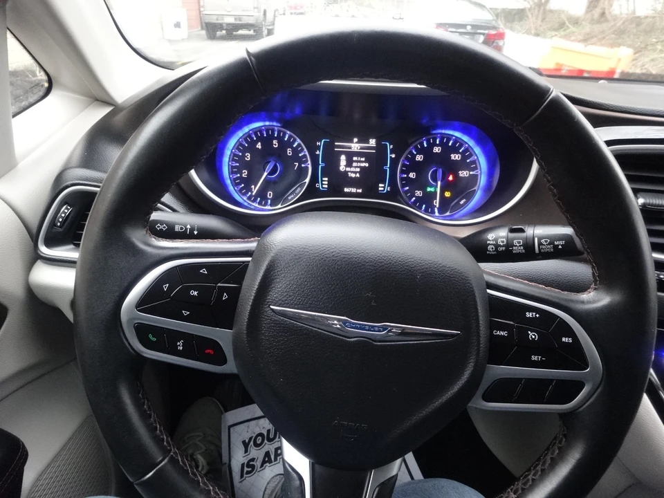2017 Chrysler - Image 19 of 20