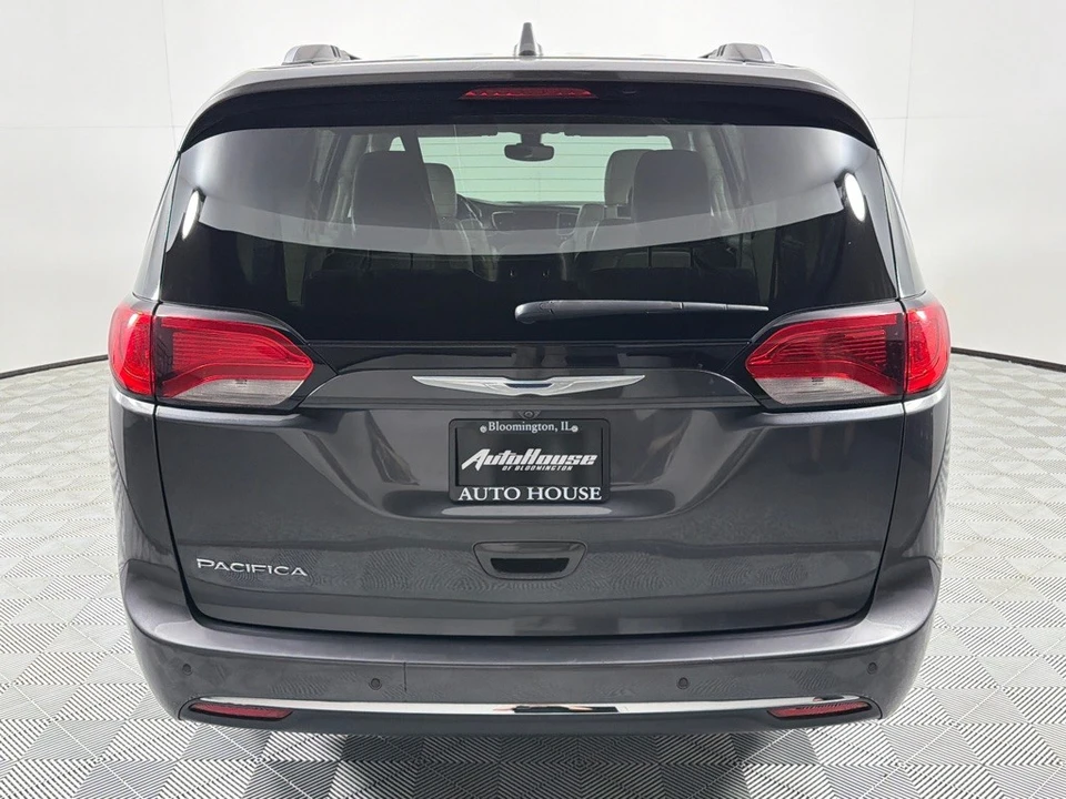 2017 Chrysler - Image 6 of 21
