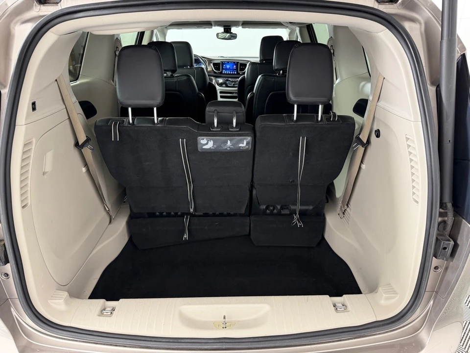 2017 Chrysler - Image 21 of 21