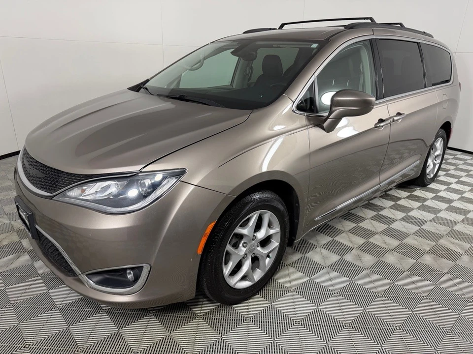 2017 Chrysler - Image 9 of 21