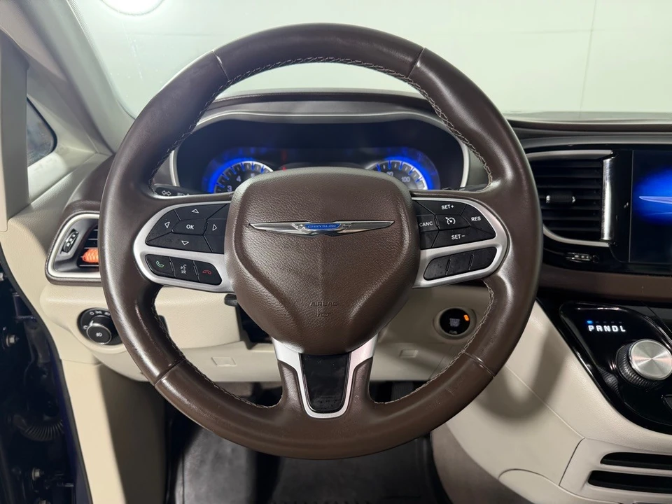 2017 Chrysler - Image 15 of 21