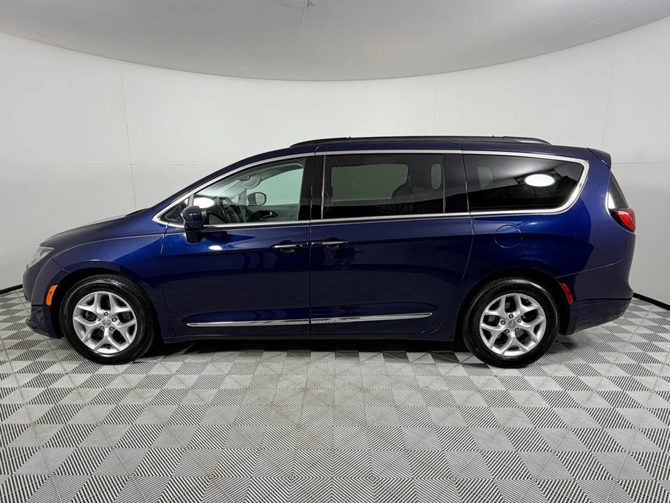 2017 Chrysler - Image 8 of 21