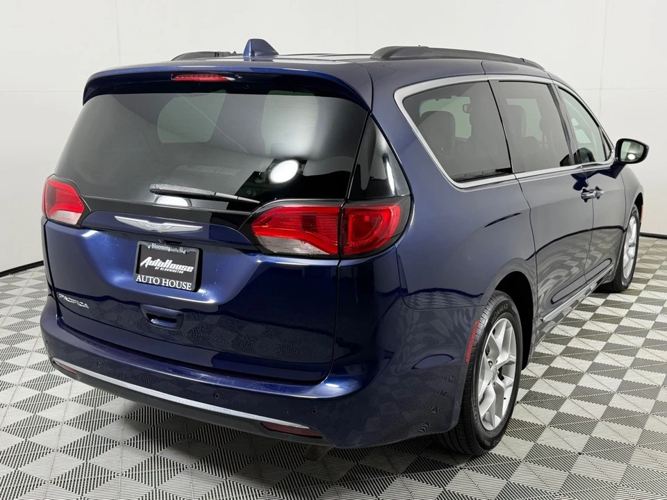 2017 Chrysler - Image 5 of 21