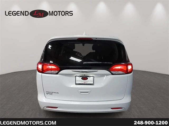 2017 Chrysler - Image 7 of 12