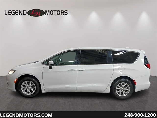 2017 Chrysler - Image 5 of 12