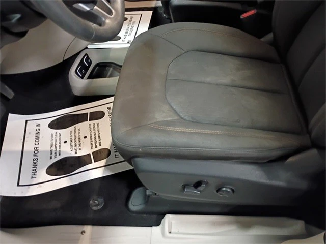 2017 Chrysler - Image 12 of 12