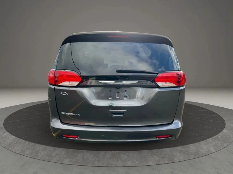 2017 Chrysler - Image 8 of 12