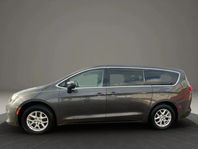 2017 Chrysler - Image 7 of 12