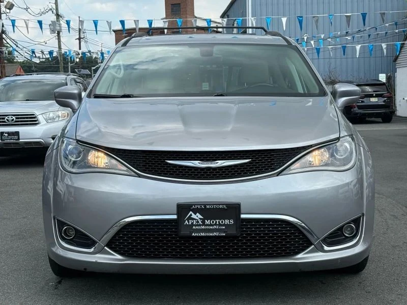 2017 Chrysler - Image 2 of 12