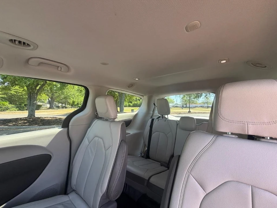2017 Chrysler - Image 21 of 21