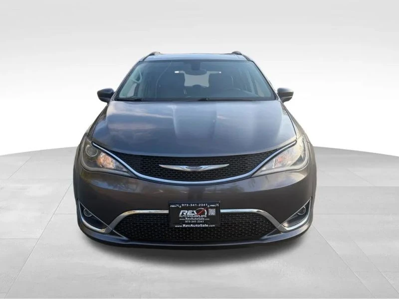 2017 Chrysler - Image 11 of 12