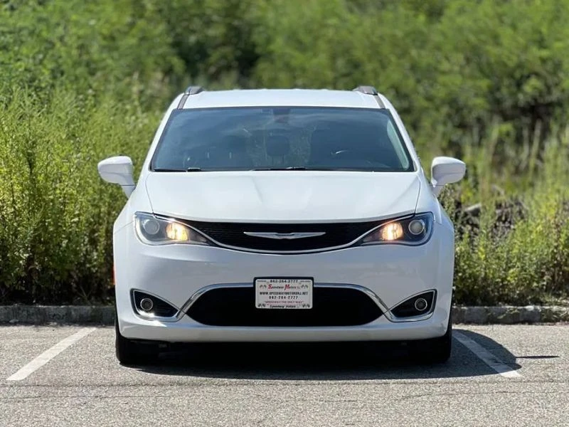 2017 Chrysler - Image 3 of 12
