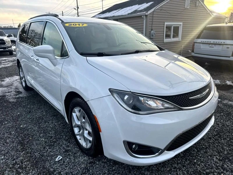 2017 Chrysler - Image 7 of 12