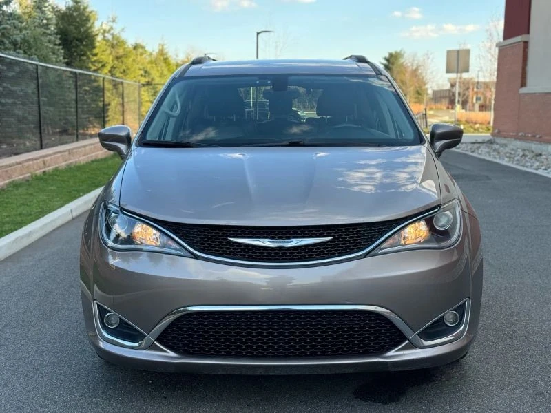 2017 Chrysler - Image 2 of 12
