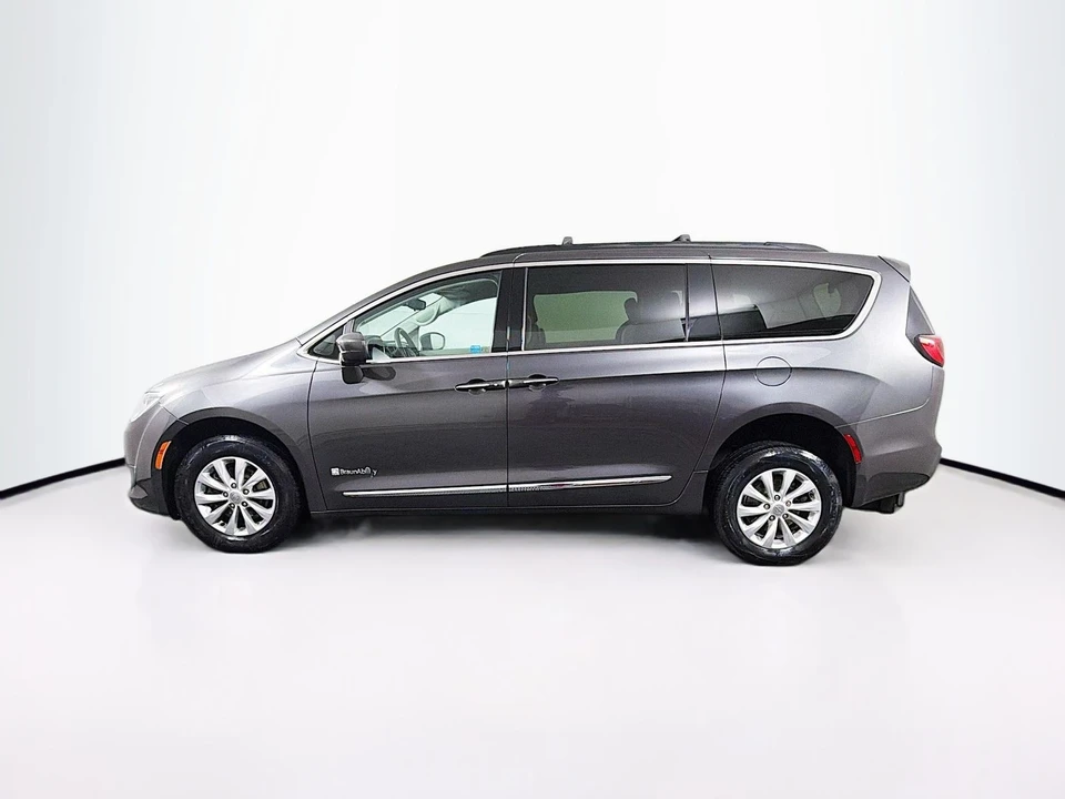 2017 Chrysler - Image 5 of 21