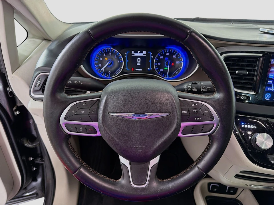 2017 Chrysler - Image 14 of 21