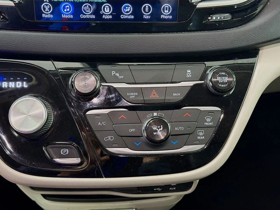 2017 Chrysler - Image 19 of 21