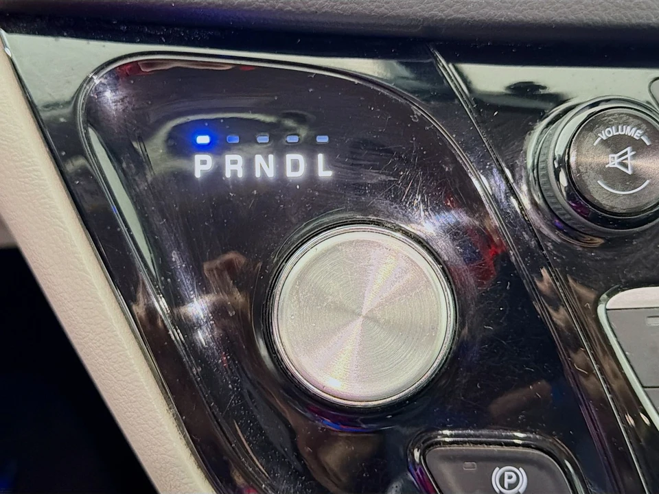 2017 Chrysler - Image 20 of 21