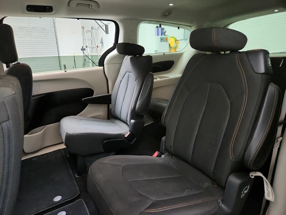 2017 Chrysler - Image 21 of 21