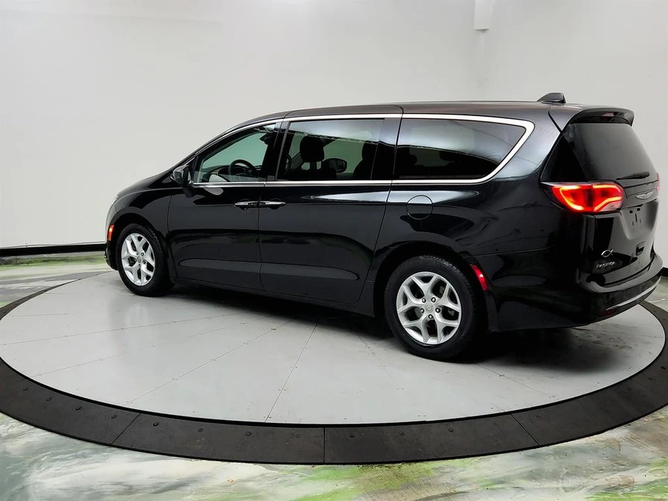 2017 Chrysler - Image 7 of 21