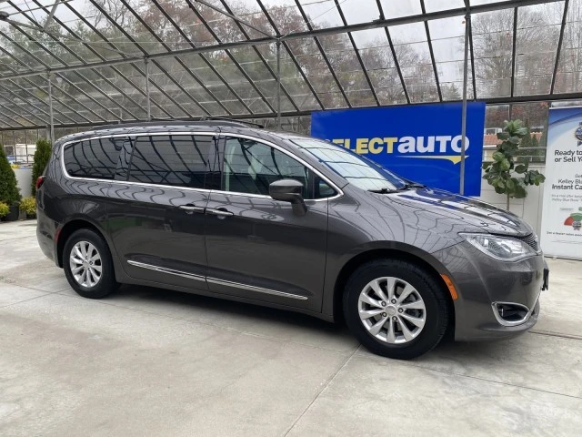 2017 Chrysler - Image 4 of 31