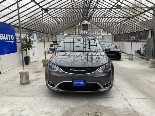 2017 Chrysler - Image 2 of 31