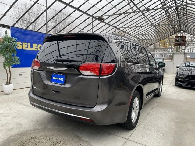 2017 Chrysler - Image 9 of 31