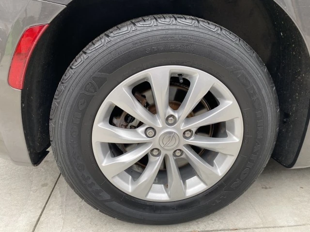 2017 Chrysler - Image 21 of 31
