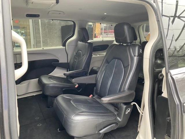 2017 Chrysler - Image 31 of 31