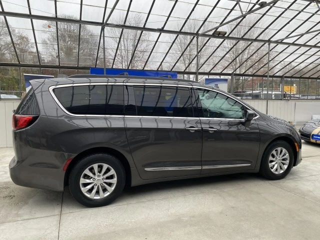 2017 Chrysler - Image 6 of 31