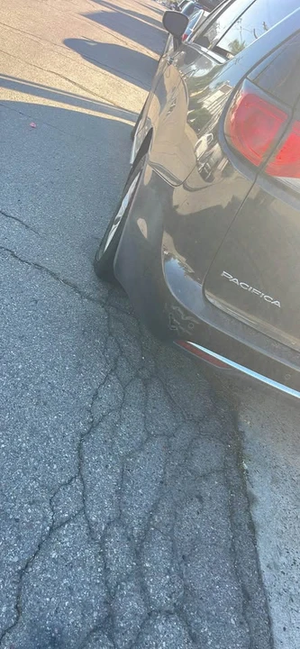 2017 Chrysler - Image 8 of 8