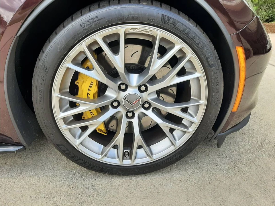 2017 Chevrolet Corvette C7 Z06 - Image 13 of 17