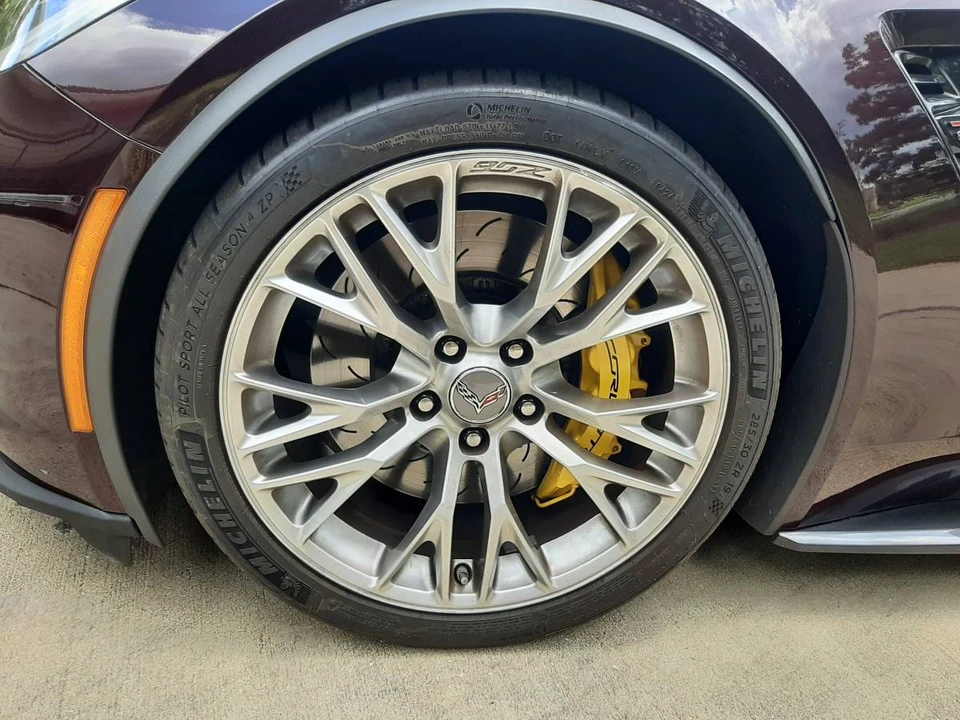 2017 Chevrolet Corvette C7 Z06 - Image 12 of 17