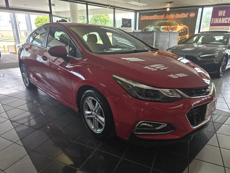 2017 Chevrolet Cruze - Image 3 of 4