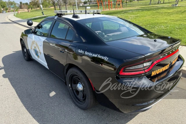 2017 Dodge Charger 7th Gen - Image 27 of 31