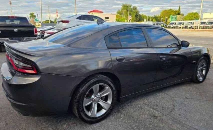 2017 Dodge Charger 7th Gen - Image 6 of 10