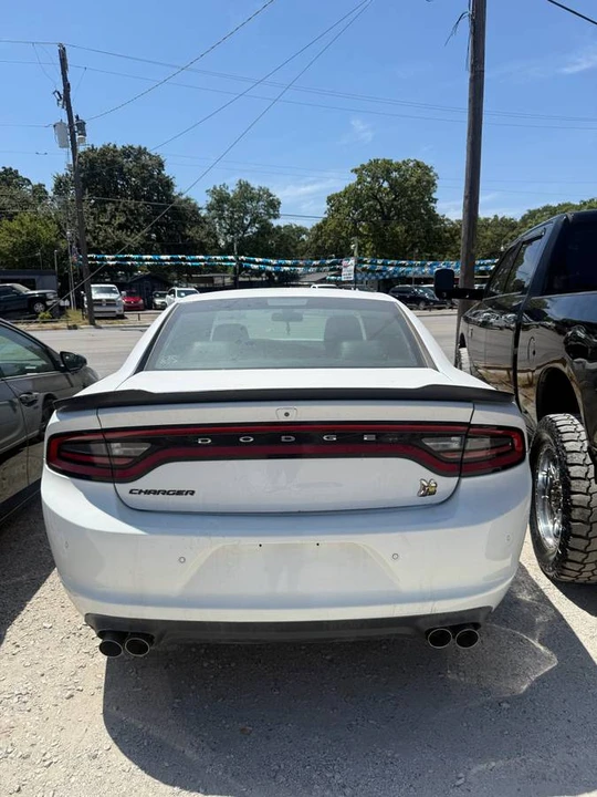 2017 Dodge Charger 7th Gen - Image 4 of 13