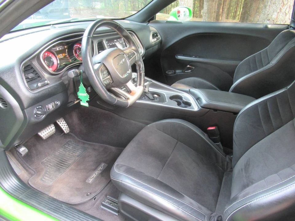 2017 Dodge Challenger SRT Hellcat 3rd Gen - Image 4 of 12