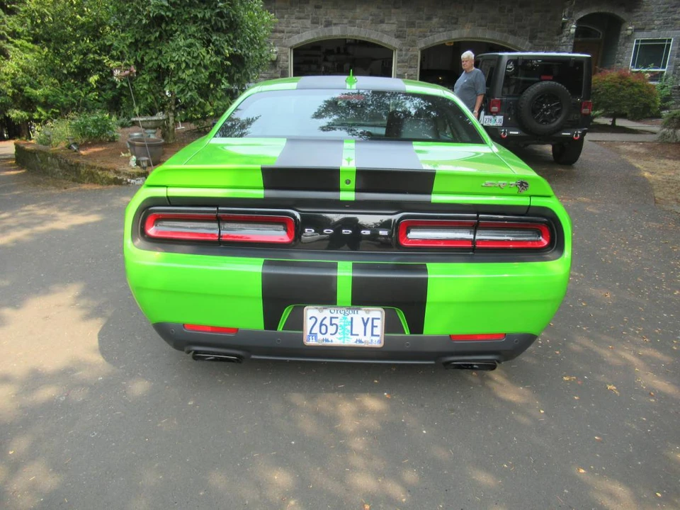 2017 Dodge Challenger SRT Hellcat 3rd Gen - Image 11 of 12