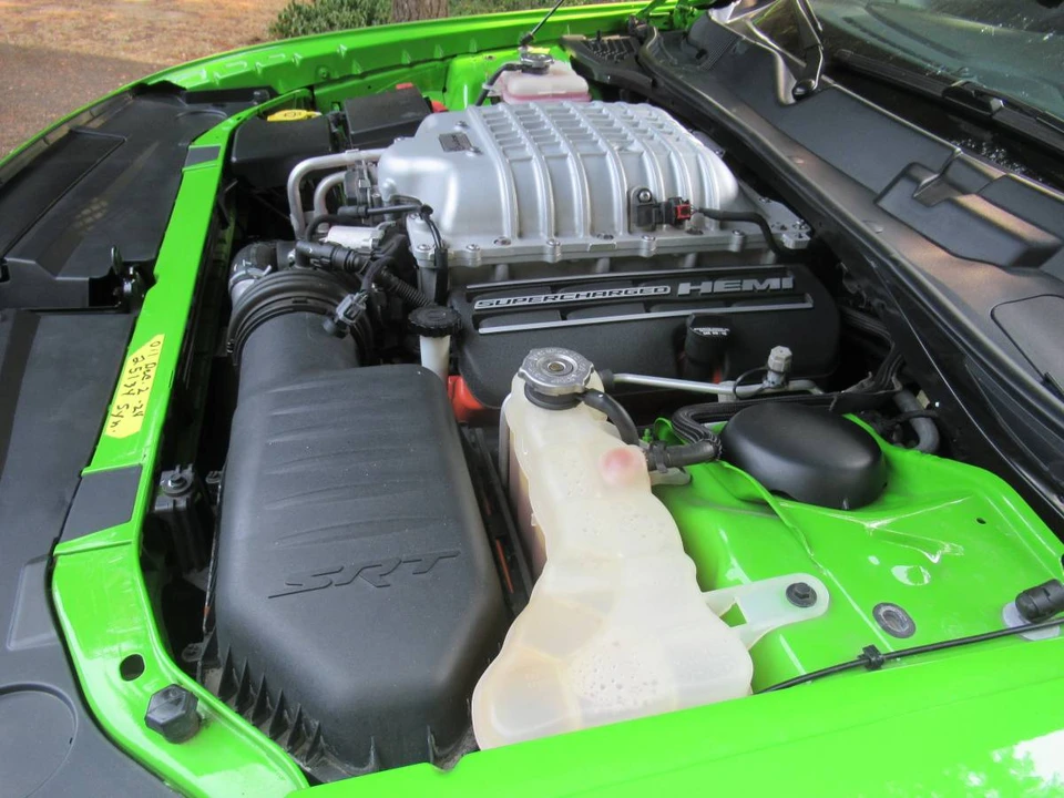 2017 Dodge Challenger SRT Hellcat 3rd Gen - Image 10 of 12
