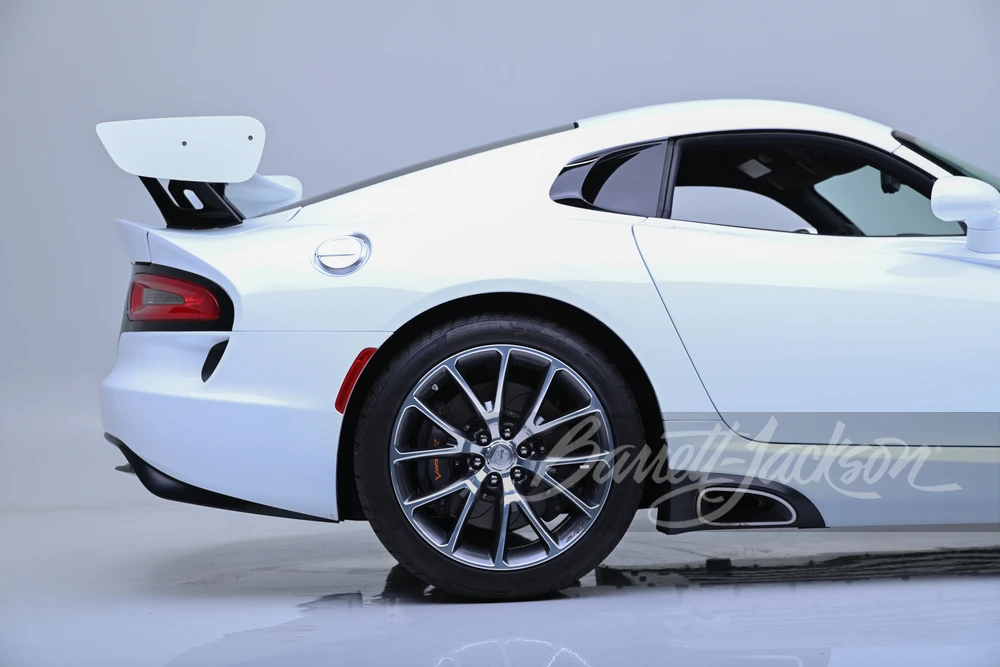 2017 Dodge Viper 5th Gen - Image 14 of 31